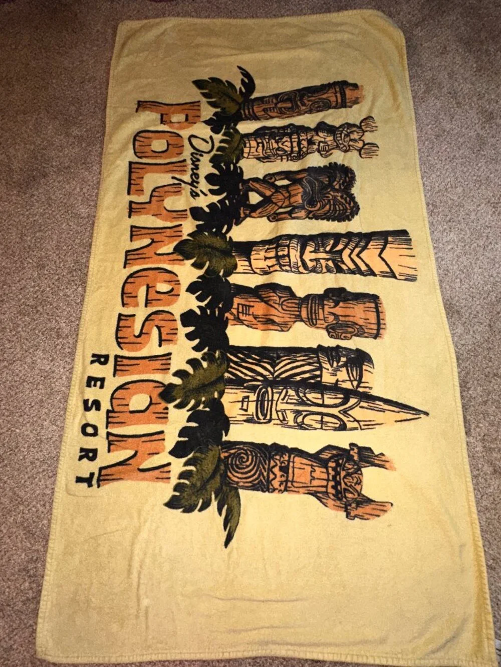 WDW Disney VTG y2k 2000s Polynesian Resort Beach Towel Tropical Hawaiian Tiki ye